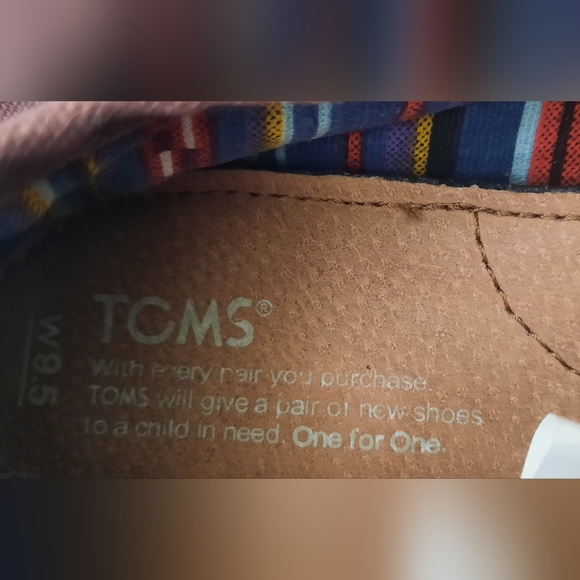 Grey TOMS Slip On Shoes Size 9.5 - Picture 5 of 5